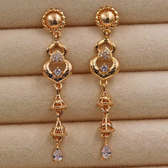 18kt Gold Filled Topaz Heart Drop Earrings - Picture 4 of 4